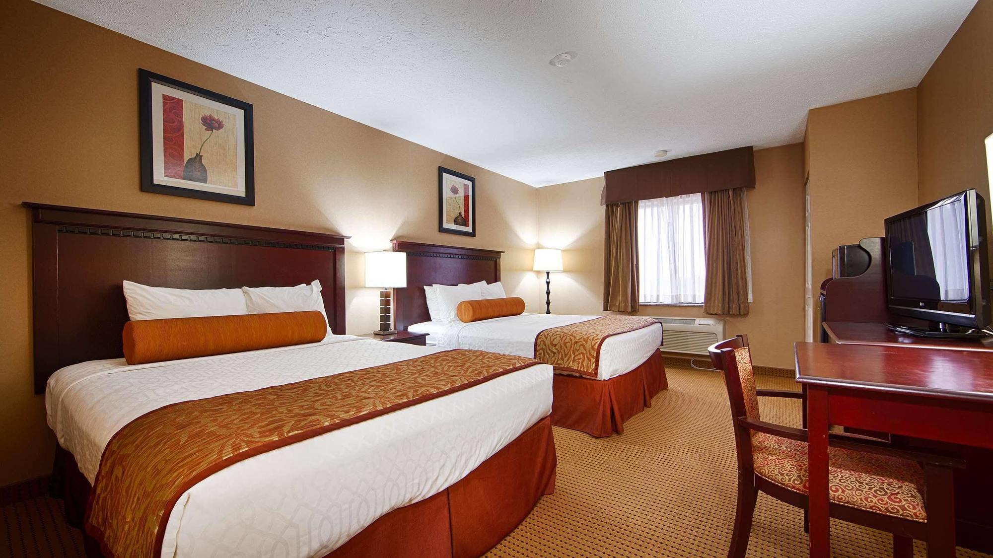Hotel Lincoln Inn On Route 66 And Near I-55 Exterior photo