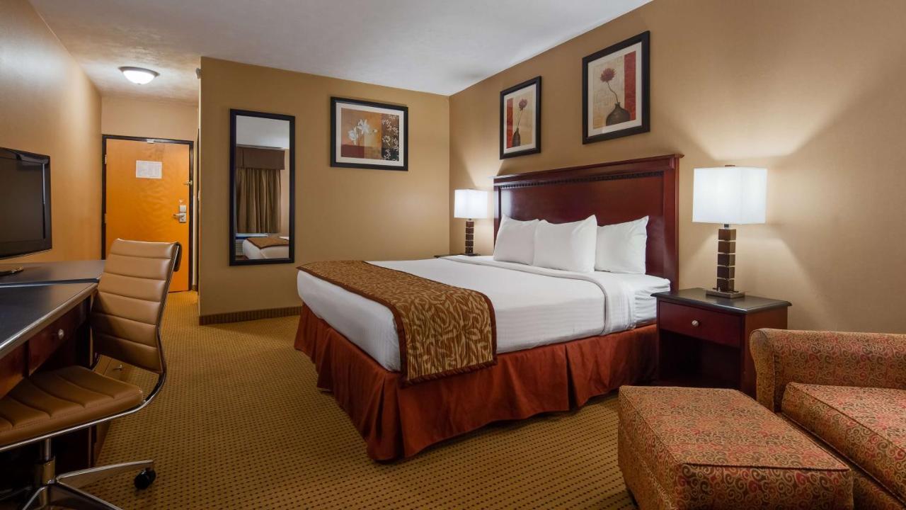 Hotel Lincoln Inn On Route 66 And Near I-55 Exterior photo