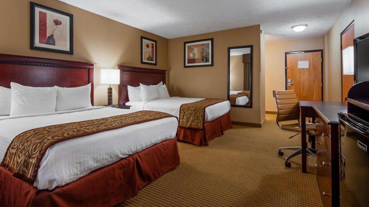 Hotel Lincoln Inn On Route 66 And Near I-55 Exterior photo